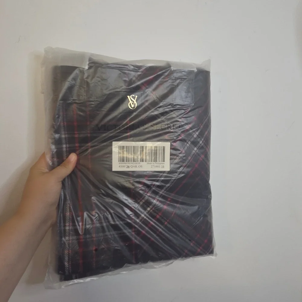 Victorias Secret Mixed Plaid Tote Bag Black Red White Holiday Oversized Shopper